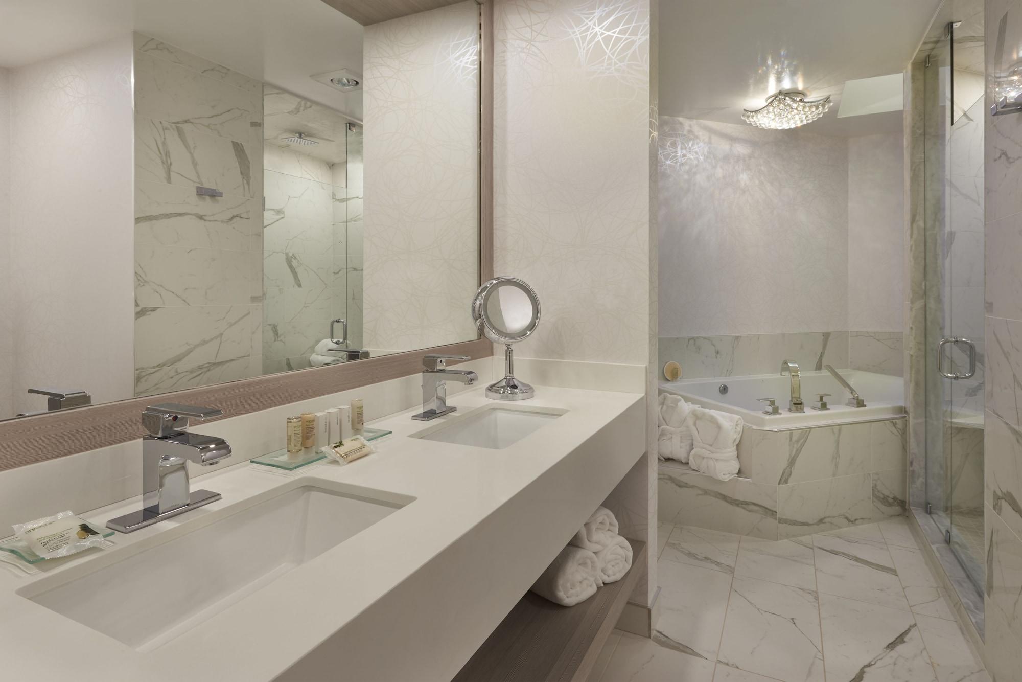 화이트 오크스 컨퍼런스&리조트 스파 나이아가라온더레이크 외부 사진 Bathroom