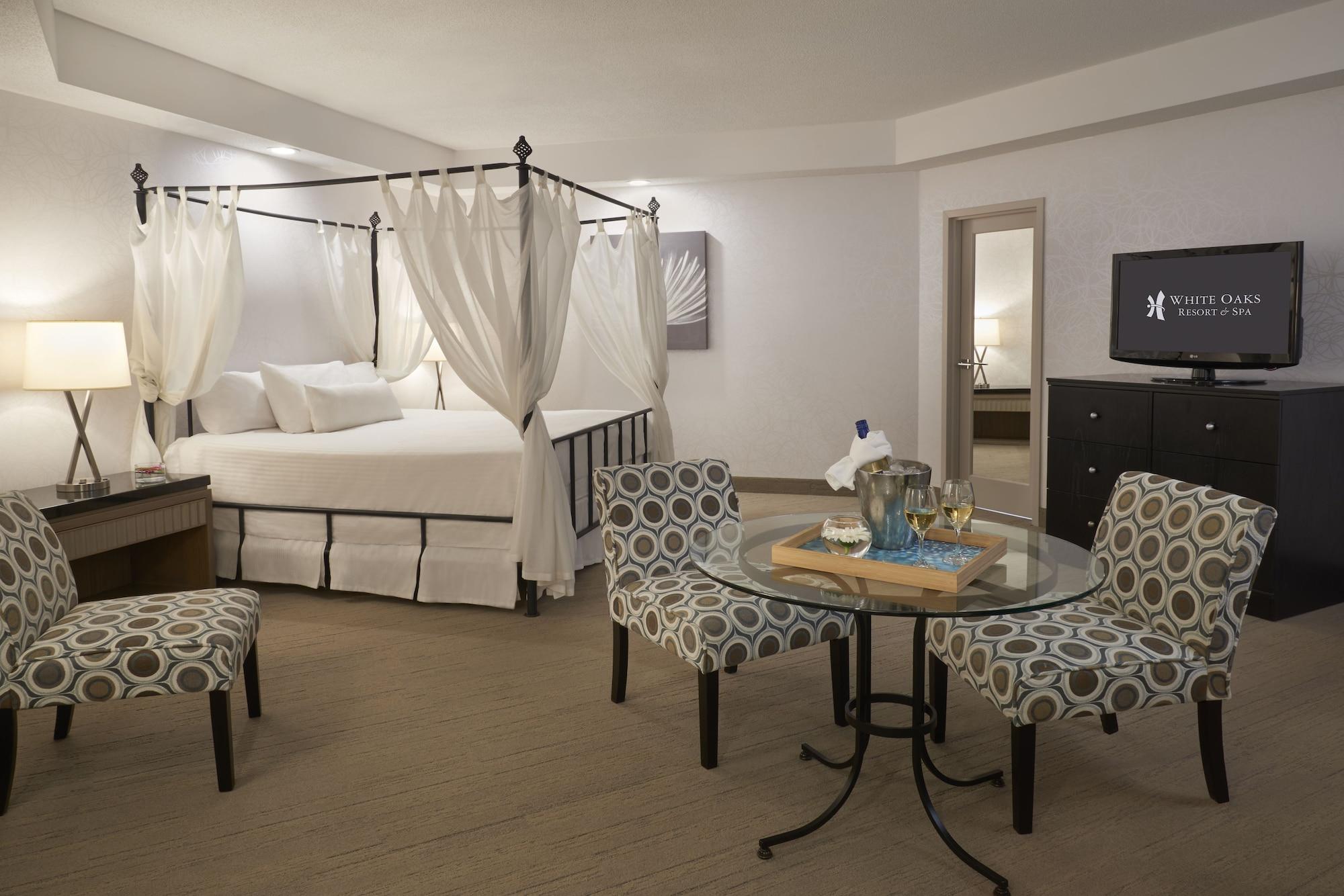 화이트 오크스 컨퍼런스&리조트 스파 나이아가라온더레이크 외부 사진 A suite at the Hotel Casa Marina