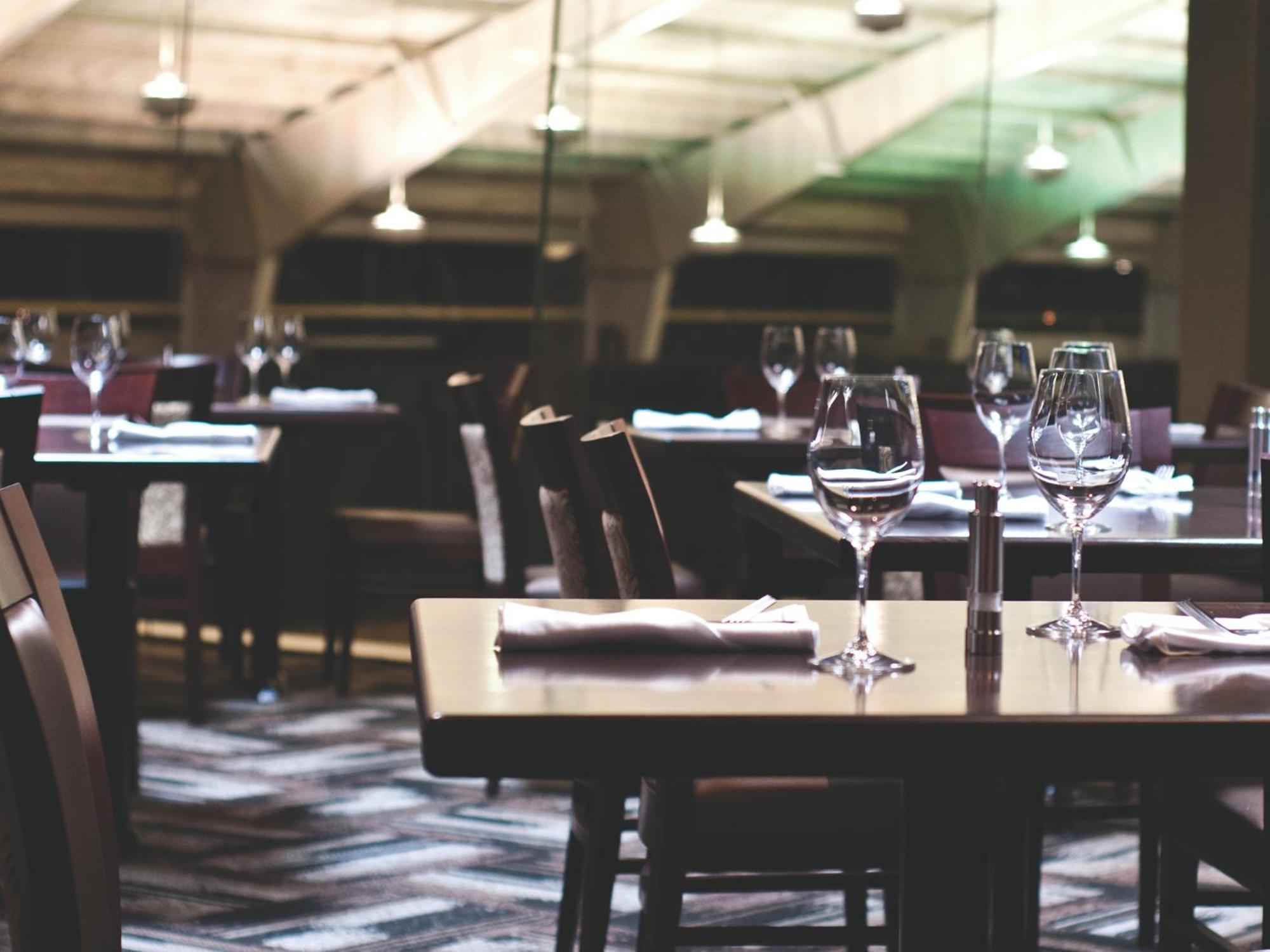 화이트 오크스 컨퍼런스&리조트 스파 나이아가라온더레이크 외부 사진 Interior of the restaurant