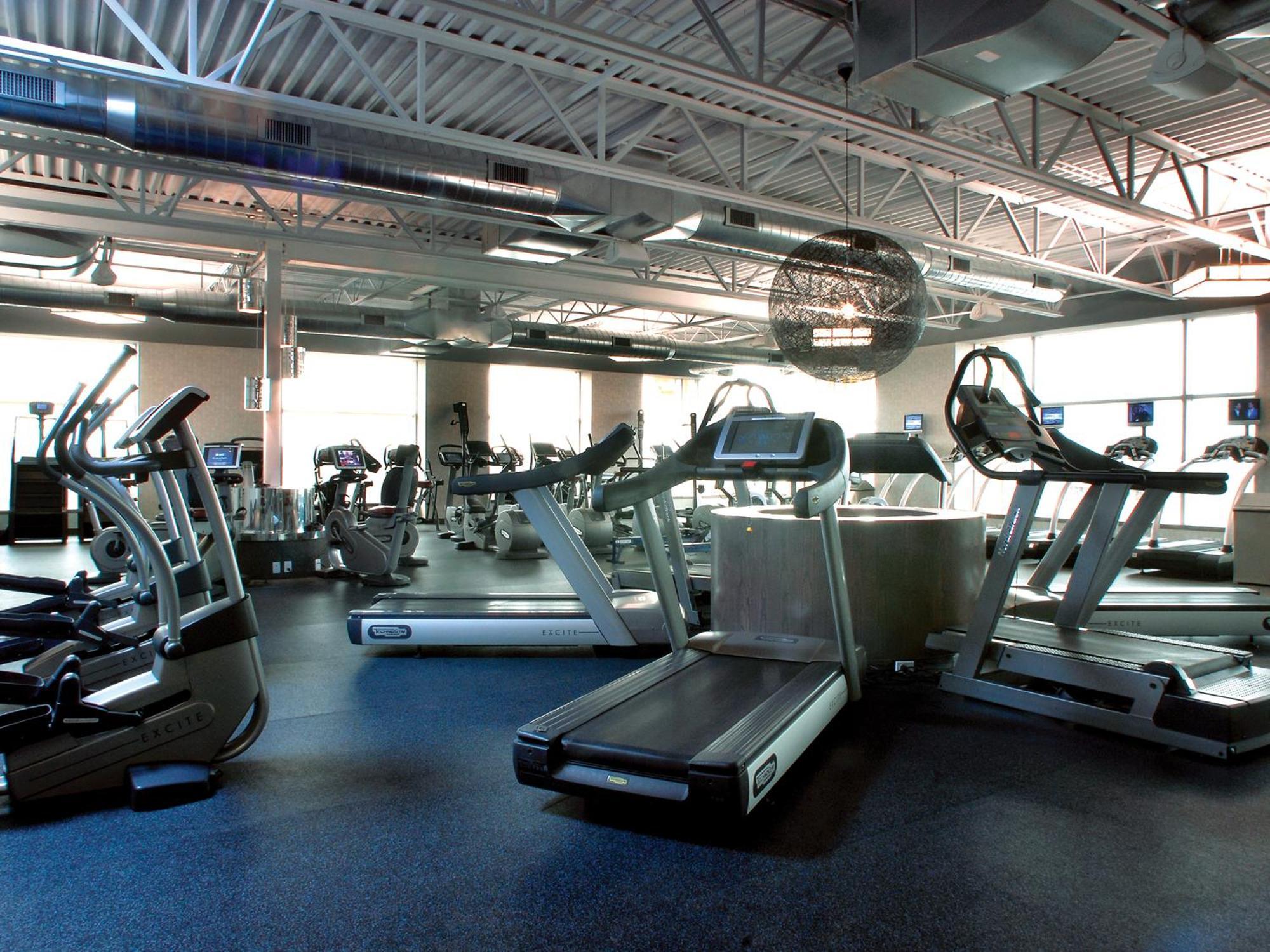 화이트 오크스 컨퍼런스&리조트 스파 나이아가라온더레이크 외부 사진 The Fitness Center at the Student Life Center