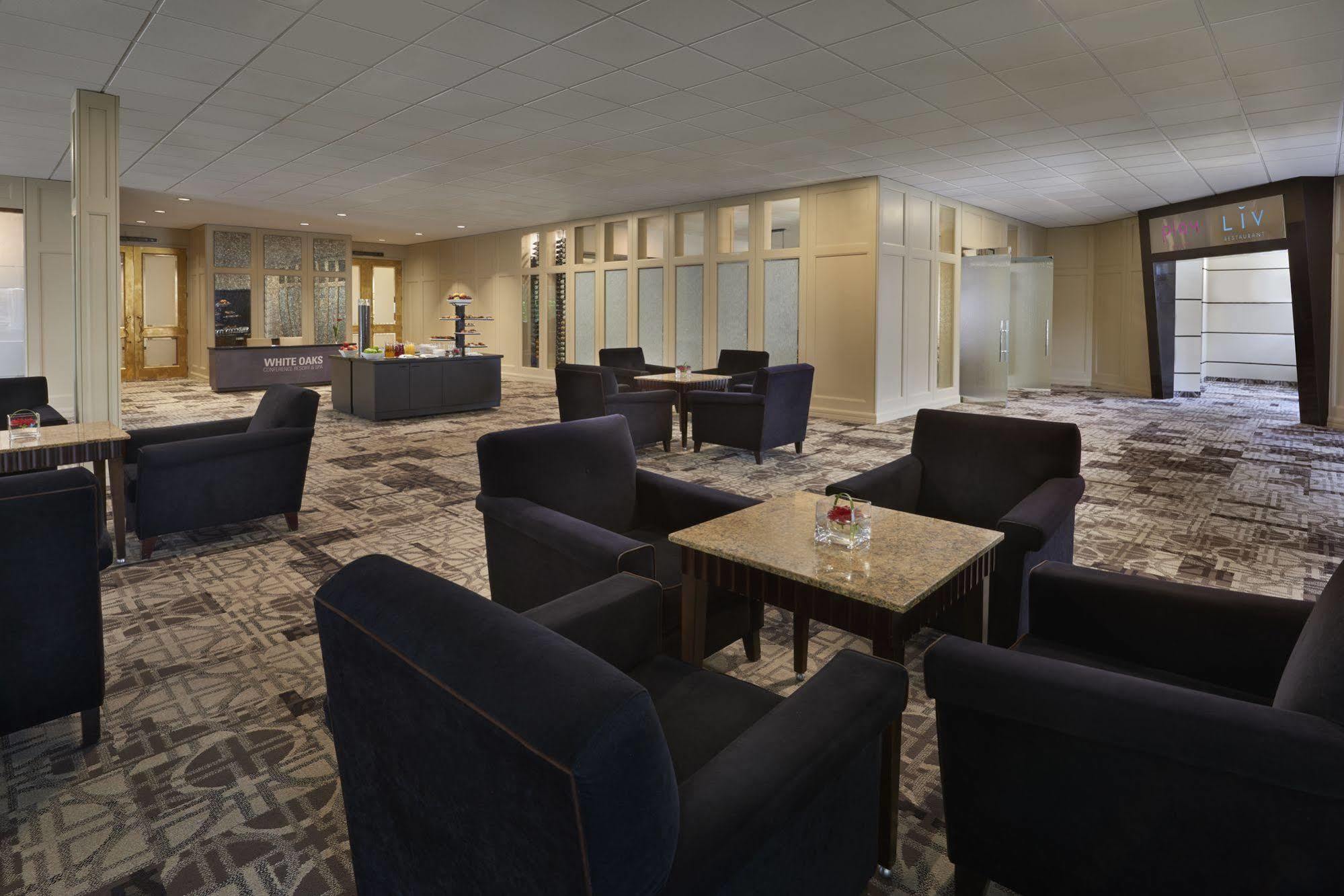 화이트 오크스 컨퍼런스&리조트 스파 나이아가라온더레이크 외부 사진 The Westin Club Lounge at Ottawa International Airport